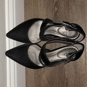 Life Stride Soft System Velour Heels